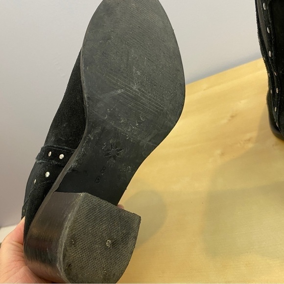 Bcbgeneration Kassidy Chelsea Black Suede Ankle Boot Size 8 - Picture 6 of 8